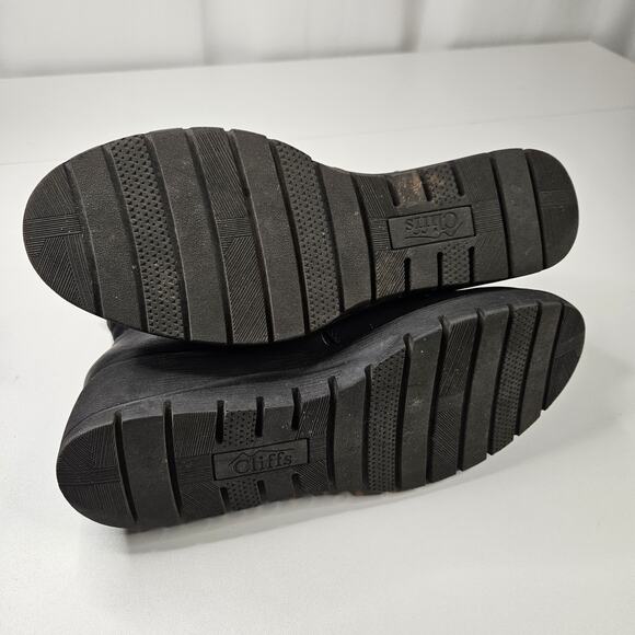 Cliffs by White Mountain Black Slouch Ankle Boots Wedge Booties Size 8 - Picture 6 of 7